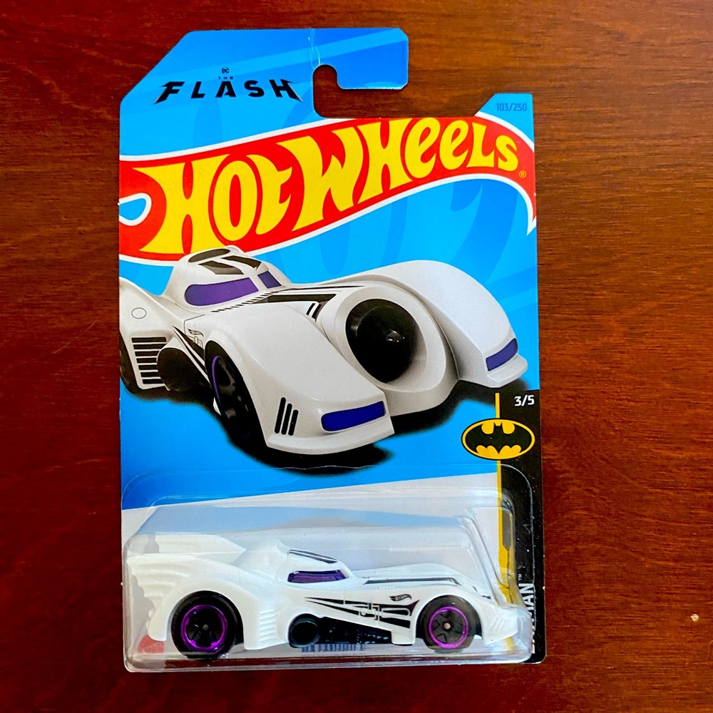 Hot wheels Flash Batmobile